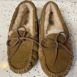UGG Brand newwithout tags, only used to try on in home. Smoke free Pet Free home